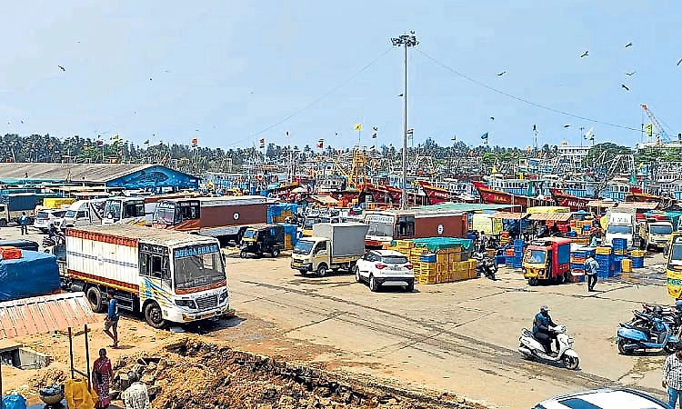 ಮಲ್ಪೆ ಬೀಚ್‌ ಸರ್ಗ, ಹೋಗುವ ದಾರಿ ನರಕ - ಅರೆಬರೆ ರಾಷ್ಟ್ರೀಯ ಹೆದ್ದಾರಿ ಕಾಮಗಾರಿ!