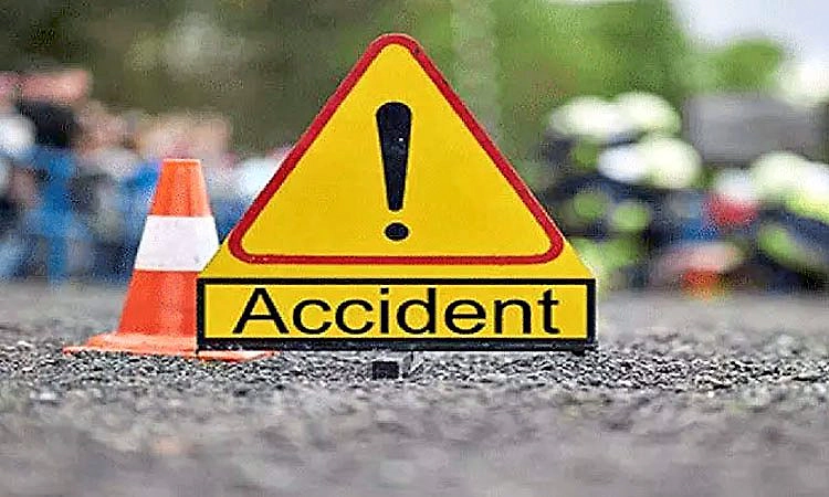 Kundapura: ಕರ್ಕುಂಜೆ: ರಸ್ತೆ ಬದಿ ನಿಂತಿದ್ದ ಬಾಲಕನಿಗೆ ಗೂಡ್ಸ್ ವಾಹನ ಢಿಕ್ಕಿ