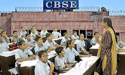 ಎಲ್ಲ ಸಿಬಿಎಸ್‌ಇ ಶಾಲೆಗಳಲ್ಲಿ ಈ ವರ್ಷದಿಂದ ತ್ರಿಭಾಷಾ ನೀತಿ