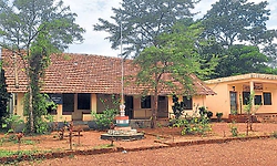Sullia: ಕಲ್ಪತ್ತಬೈಲು ಶಾಲೆ ತೆರೆಯಲೇ ಇಲ್ಲ!