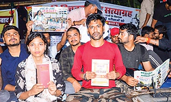 ದಿಲ್ಲಿ ಆಯಿತು, ಝಾರ್ಖಂಡ‌ದಲ್ಲಿ 6ನೇ ದಿನ ಪೂರೈಸಿದ ವಿದ್ಯಾರ್ಥಿಗಳ ಪ್ರತಿಭಟನೆ