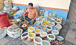 ನಾಗೂರು ಸಂತೆಗೆ ಅಸ್ತಿತ್ವದ ಚಿಂತೆ!