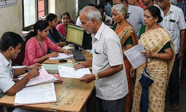 ಜನನ-ಮರಣ ಪ್ರಮಾಣ ಪತ್ರಕ್ಕೆ ಜನರ ಪರದಾಟ