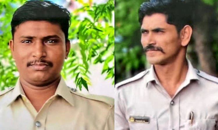 Kalaburagi: ಗಡಿಪಾರು ಬೆದರಿಕೆ ಹಾಕಿ ಲಂಚ ಪಡೆಯುತ್ತಿದ್ದ ಪೇದೆಗಳಿಬ್ಬರು ಲೋಕಾಯುಕ್ತ ಬಲೆಗೆ