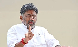 ಬರ ಹಣಕ್ಕೆ ಕೋರ್ಟ್‌ಗೆ ಈಗಲೇ ಹೋಗಲ್ಲ, ಕೇಂದ್ರದ ವಿಶ್ವಾಸ ಗಳಿಸ್ತೇವೆ: ಸಿಎಂ