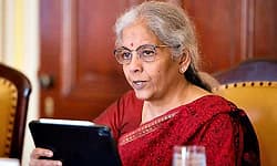 ಅಬಕಾರಿ ಸುಂಕವನ್ನು ರಾಜ್ಯಗಳ ಜತೆ ಹಂಚಿಕೊಳ್ಳುತ್ತೇವೆ: ನಿರ್ಮಲಾ