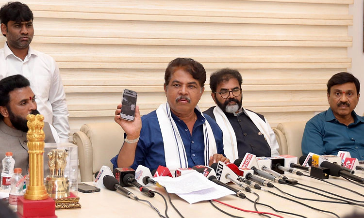 ಬಳ್ಳಾರಿ ರಿಪಬ್ಲಿಕ್ ಎಂದವರಿಂದಲೇ ಈಗ ಗುಂಡಿನ ಸಂಸ್ಕೃತಿ: ಆರ್‌.ಅಶೋಕ್