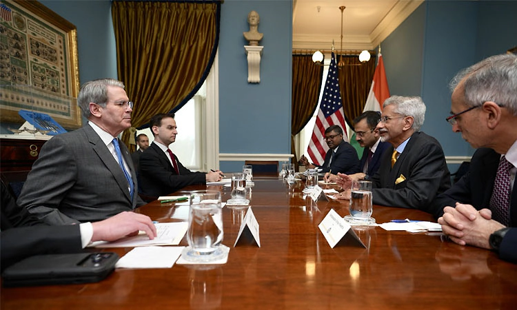 India- US; ಟ್ರಂಪ್ ಉನ್ನತ ಸಹಾಯಕರ ಭೇಟಿಯಾದ ಜೈಶಂಕರ್