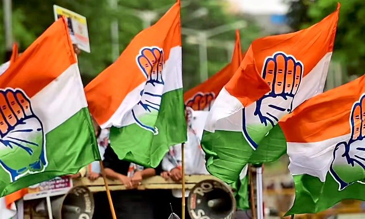 ವಿದೇಶ ಪ್ರವಾಸದಿಂದ 13 ಮಂದಿ ಕಾಂಗ್ರೆಸ್‌ ಶಾಸಕರು ವಾಪಸ್‌