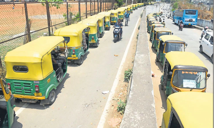 ಗ್ಯಾಸ್‌ ಅಭಾವದಿಂದ ಶೇ.50 ಆಟೋಗಳು ಸ್ಥಗಿತ: ಬೀದಿಗೆ ಬೀಳುವ ಸ್ಥಿತಿ!