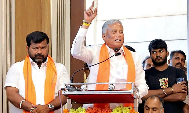 ದಾವಣಗೆರೆಯಲ್ಲಿ ಅಲ್ಪಸಂಖ್ಯಾತರು ಕಾಂಗ್ರೆಸ್‌ಗೆ ಬುದ್ಧಿ ಕಲಿಸಲಿದ್ದಾರೆ: ವಿ ಸೋಮಣ್ಣ