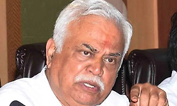 Karnataka CM Siddaramaiah has decided to resign: Senior Cong MLA Deshpande