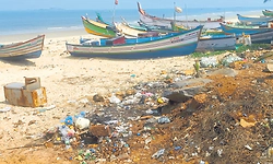 Garbage piles spoil beauty of Malpe beach, tourists raise concerns