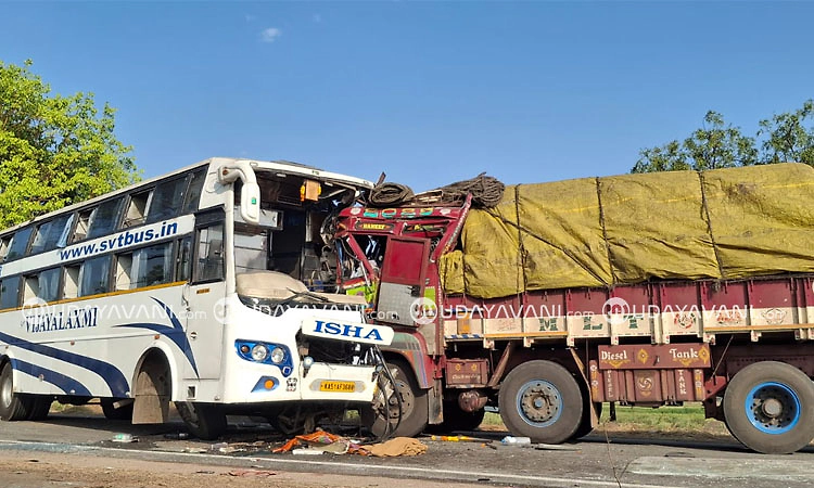 ಸಿದ್ದಾಪುರ: ಬಸ್-ಲಾರಿ ನಡುವೆ ಭೀಕರ ಅಪಘಾತ; 9 ಮಂದಿಗೆ ಗಾಯ;  ಓರ್ವನ ಸ್ಥಿತಿ ಗಂಭೀರ