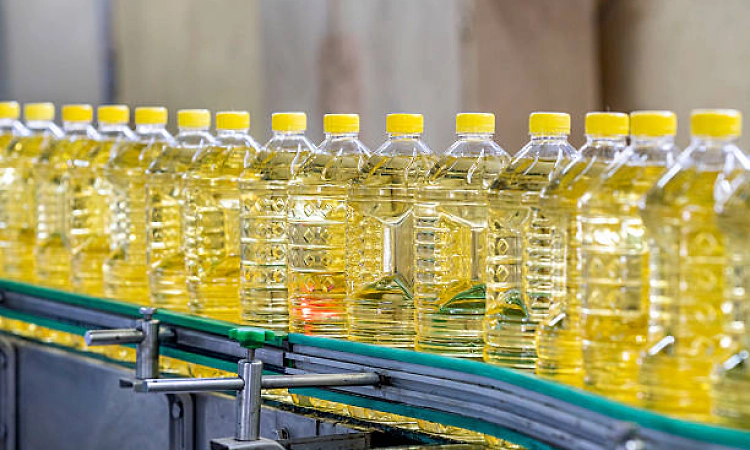 Govt moves to standardize edible oil pack sizes, industry sees boost for consumer transparency