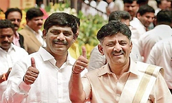 ಬಿಎ, ಎಂಎ ಪದವೀಧರ ಈಗ ಮುಖ್ಯಮಂತ್ರಿ! 