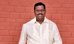 ಮನೆಯಲ್ಲೇ ಕುಳಿತರೆ ಯಾರೂ ಮಂತ್ರಿ ಮಾಡಲ್ಲ: ಹಿಟ್ನಾಳ್‌  