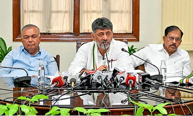 ಕೊನೆಗೂ 13 ಸಚಿವರಿಗೆ ಖಾತೆ ಹಂಚಿಕೆ ಮಾಡಿದ ಸಿಎಂ ಡಿಕೆ ಶಿವಕುಮಾರ್... ಯಾರಿಗೆ ಯಾವ ಖಾತೆ?