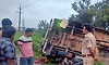ಆನಂದಪುರ: ಸ್ಕೂಟಿ–ಟೆಂಪೊ ಟ್ರಾವೆಲರ್ ನಡುವೆ ಭೀಕರ ಅಪಘಾತ... ಸವಾರನ ಸ್ಥಿತಿ ಗಂಭೀರ