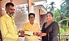 ಡಾ| ಜಿ.ಶಂಕರ್‌ ಹುಟ್ಟುಹಬ್ಬ: ರೋಗಿಗಳು, ಯಕ್ಷಗಾನ ಕಲಾವಿದರು, ರುದ್ರಭೂಮಿ ನೌಕರರಿಗೆ ಸಹಾಯಹಸ್ತ