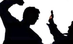 Alur: ಯುವಕನ ಮೇಲೆ ಅಮಾನುಷ ಹಲ್ಲೆ: ವಿಡಿಯೋ ವೈರಲ್