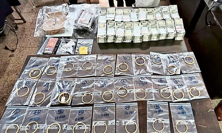 Bhatkala: ಖಾಸಗಿ ಬಸ್ಸಿನಲ್ಲಿ ಹಣ, ಒಡವೆ ಅಕ್ರಮ ಸಾಗಾಟ; ಪ್ರಕರಣ ದಾಖಲು