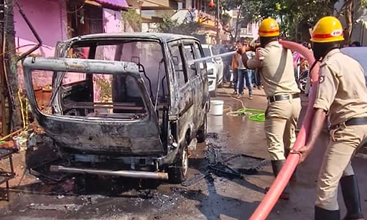 School van gutted in fire due to gas cylinder leak