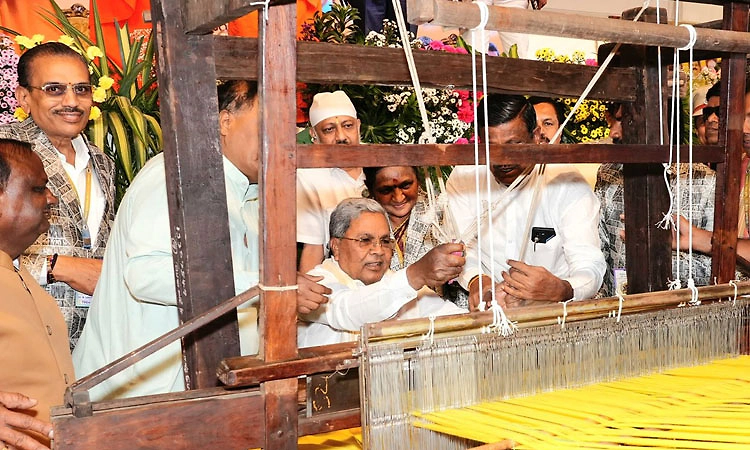 ಶೀಘ್ರ ನೇಕಾರ ಅಭಿವೃದ್ಧಿ ನಿಗಮ: ಸಿಎಂ ಸಿದ್ದರಾಮಯ್ಯ