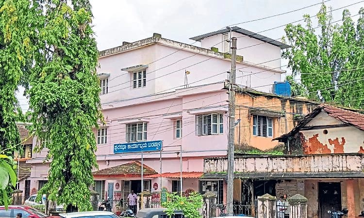 Bantwal: ಹೊರಗುತ್ತಿಗೆ ಸಿಬಂದಿಗೆ 2 ತಿಂಗಳಿಂದ ವೇತನವಿಲ್ಲ