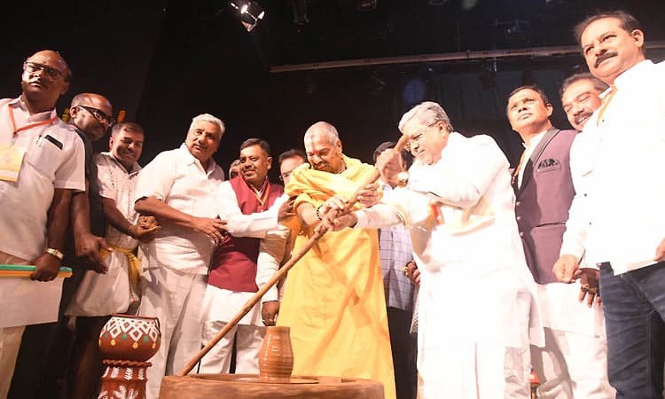 ಕುಂಬಾರರ ಅಭಿವೃದ್ಧಿ ನಿಗಮಕ್ಕೆ ಅನುದಾನ: ಸಿದ್ದರಾಮಯ್ಯ