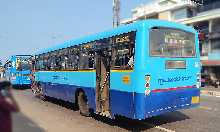 Kasaragod–Mangaluru KSRTC bus fare hike withdrawn after Kumble Arikkadi toll cancellation
