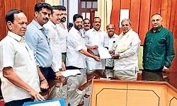 ಅಭಿವೃದ್ಧಿ ಕಾಮಗಾರಿಗಳಿಗೆ ಅನುದಾನ: ಸಿಎಂಗೆ ಮಹಾಮಸ್ತಕಾಭಿಷೇಕ ಸಮಿತಿ ಮನವಿ