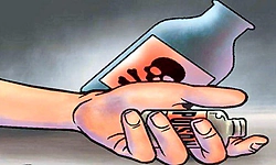 Rabkavi Banhatti: ತೆರೆದ ನ್ಯಾಯಾಲಯದಲ್ಲಿ ವಿಷ ಸೇವಿಸಿ ಆತ್ಮಹತ್ಯೆಗೆ ಯತ್ನ