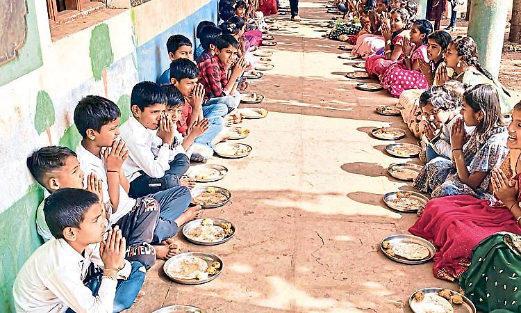 Telsang: ಸರಕಾರಿ ಶಾಲೆ ಸೇರಿದ ಮಗುವಿಗೆ 1,111 ರೂ. ಎಫ್‌ಡಿ!