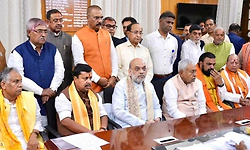 ಬಿಹಾರದಲ್ಲಿ ಕೊನೆಗೂ ಮೊದಲ 'ಬಿಜೆಪಿ ಸಿಎಂ';ಯಾರಾಗುತ್ತಾರೆ ಸಾಮ್ರಾಟ?