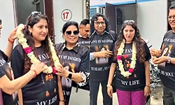 ವಿಚ್ಛೇದಿತ ಮಗಳಿಗೆ ಅದ್ಧೂರಿ ಸ್ವಾಗತ ಕೋರಿದ ತಂದೆ!