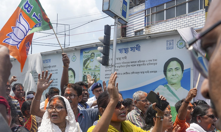 Split in minority votes cracks TMC bastions, fuels BJP surge in Muslim-majority districts