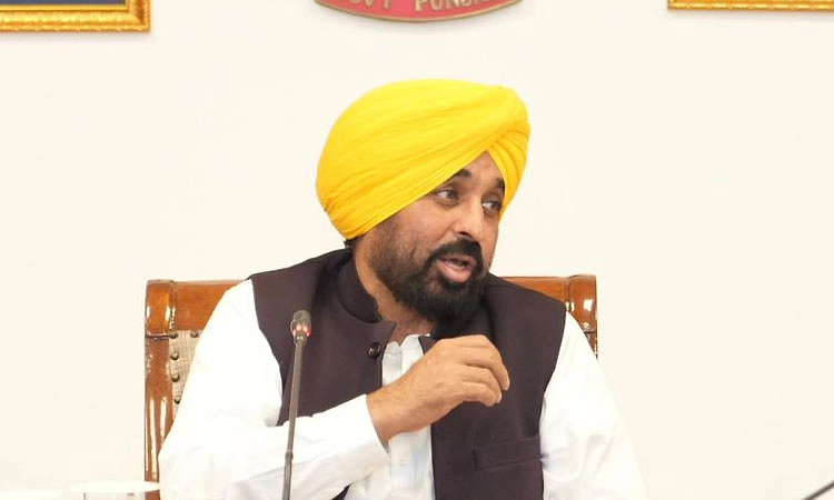 ರಾಷ್ಟ್ರಪತಿ ದ್ರೌಪದಿ  ಮುರ್ಮು ಭೇಟಿಯಾದ ಪಂಜಾಬ್ ಸಿಎಂ ಮಾನ್
