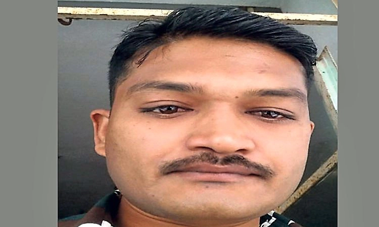 ರಜೆ ಮೊಟಕುಗೊಂಡು ಕೆಲಸಕ್ಕೆ ಹಾಜರಾಗಿದ್ದ ಯೋಧ ಆತ್ಮಹತ್ಯೆ