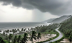 ಕರಾವಳಿಗೆ ಪ್ರವೇಶ ಪಡೆದ ಮುಂಗಾರು; ಮೀನುಗಾರರಿಗೆ ಎಚ್ಚರಿಕೆ
