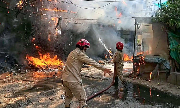 Editorial: ಹೆಚ್ಚುತ್ತಿರುವ ಅಗ್ನಿ ಅವಘಡಗಳು; ಕರ್ತವ್ಯ ಭ್ರಷ್ಟರೇ ಹೊಣೆಗಾರರು