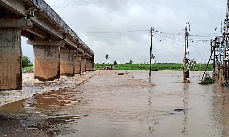 Chikkodi: ಕೃಷ್ಣಾ, ದೂಧಗಂಗಾ, ವೇದಗಂಗಾ ನದಿಗಳ ನೀರಿನ ಮಟ್ಟದಲ್ಲಿ ಹೆಚ್ಚಳ