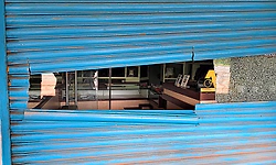 ಮರವಂತೆ : ಚಿನ್ನದ ಅಂಗಡಿಗೆ ನುಗ್ಗಿ ಬೆಳ್ಳಿ, ನಗದು ಕಳವು