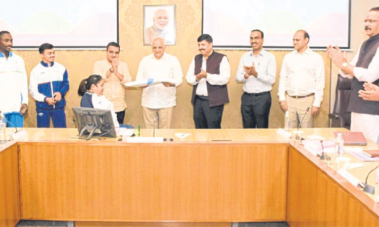 ಅಹ್ಮದಾಬಾದ್‌ ತಲುಪಿದ ಕಾಮನ್ವೆಲ್ತ್ ಧ್ವಜ