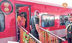 ರಾಷ್ಟ್ರಪತಿ ವಿಶೇಷ ರೈಲಿನಲ್ಲಿ ದ್ರೌಪದಿ ಮುರ್ಮು ಪ್ರಯಾಣ