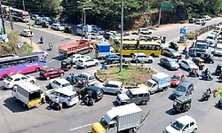 ಮಂಗಳೂರು:ವಿವಿಧೆಡೆ ಮೊಸರು ಕುಡಿಕೆ ಉತ್ಸವ-ಪರ್ಯಾಯ ರಸ್ತೆಗಳಲ್ಲಿ ಸಂಚರಿಸಲು ಪೊಲೀಸ್‌ ಸೂಚನೆ