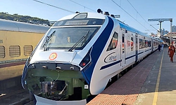 ಬೆಂಗಳೂರು- ಮಂಗಳೂರು ಪರೀಕ್ಷಾರ್ಥ ಸಂಚಾರ ನಡೆಸಿದ ವಂದೇ ಭಾರತ್ ರೈಲು
