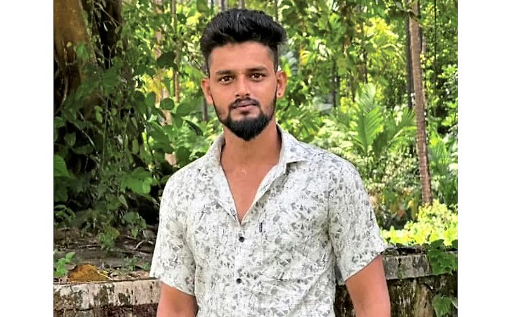 ಮಂತ್ರಾಲಯಕ್ಕೆ ತೆರಳುತ್ತಿದ್ದವರ ಕಾರು ಅಪಘಾತ: ಶಿಶಿಲದ ದೀಪೇಶ್ ಮೃತ್ಯು