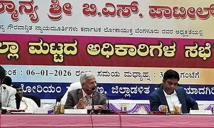 Lokayukta pulls up officials over poor waste management and civic issues in Yadgir