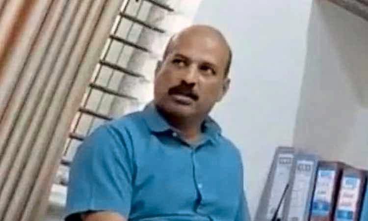 Bengaluru: ಕನ್ನಡ ಮಾತನಾಡಿದ್ದಕ್ಕೆ ವಿದ್ಯಾರ್ಥಿಗೆ ಧಮ್ಕಿ: ವಾರ್ಡನ್‌ ವಜಾ